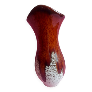 Vase en céramique signé