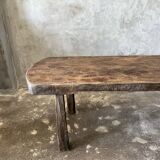 Grande table basse arrondie en teck asiatique ancien