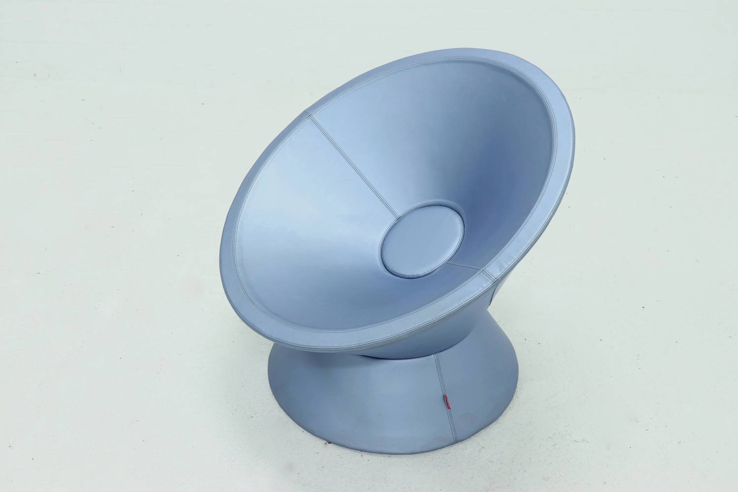 Blaster armchair by James Irvine for NgispeN