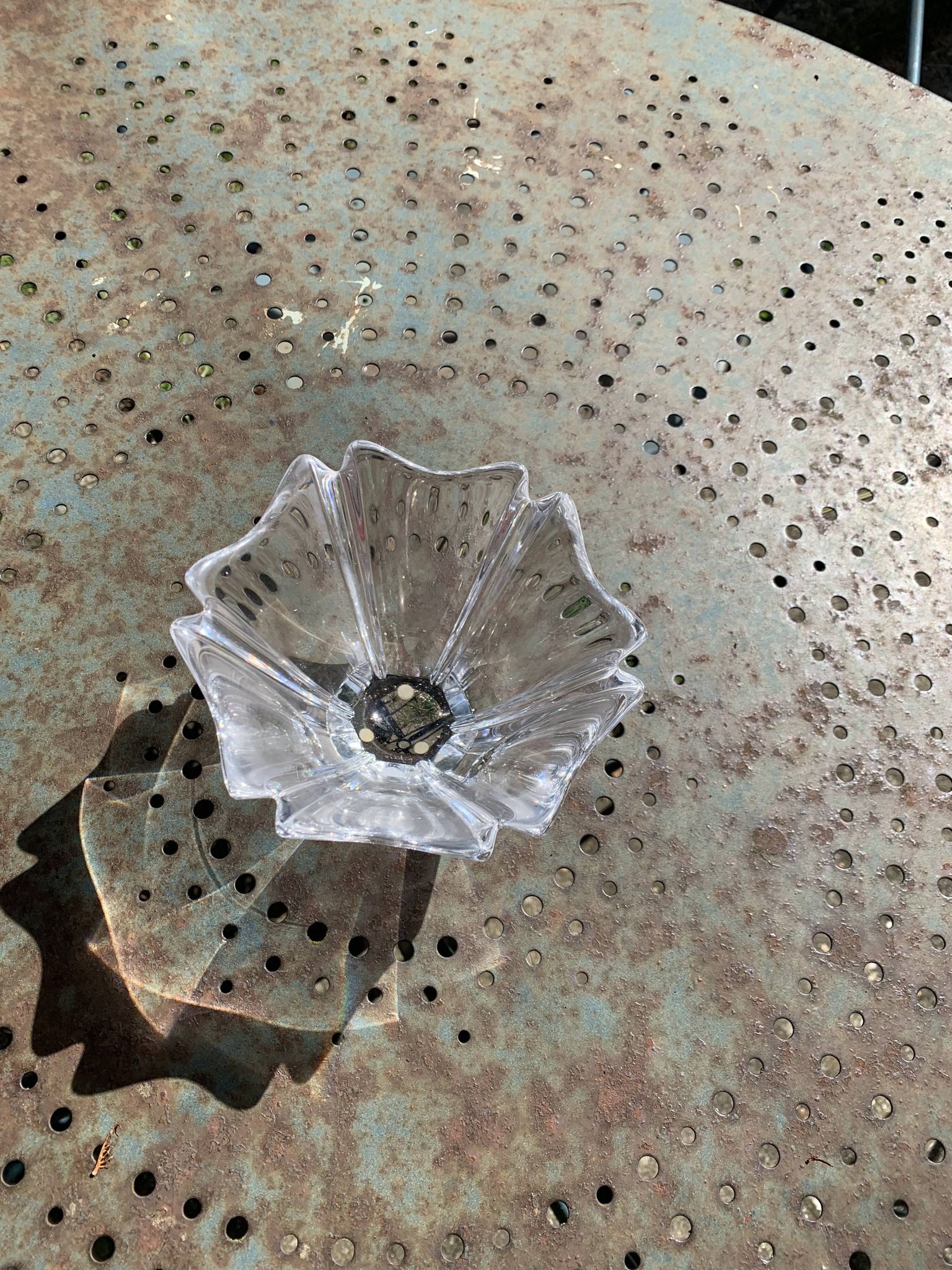 Crystal bowl in the shape of flowers, vintage Orrefors Sweden design