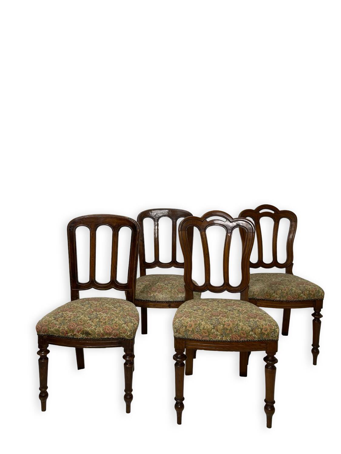 Ensemble de quatre chaises de style Umbertine