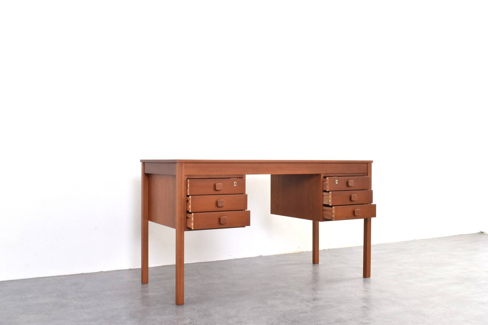 Mid-Century Danish Teak Desk from Domino Møbler, 1960s.