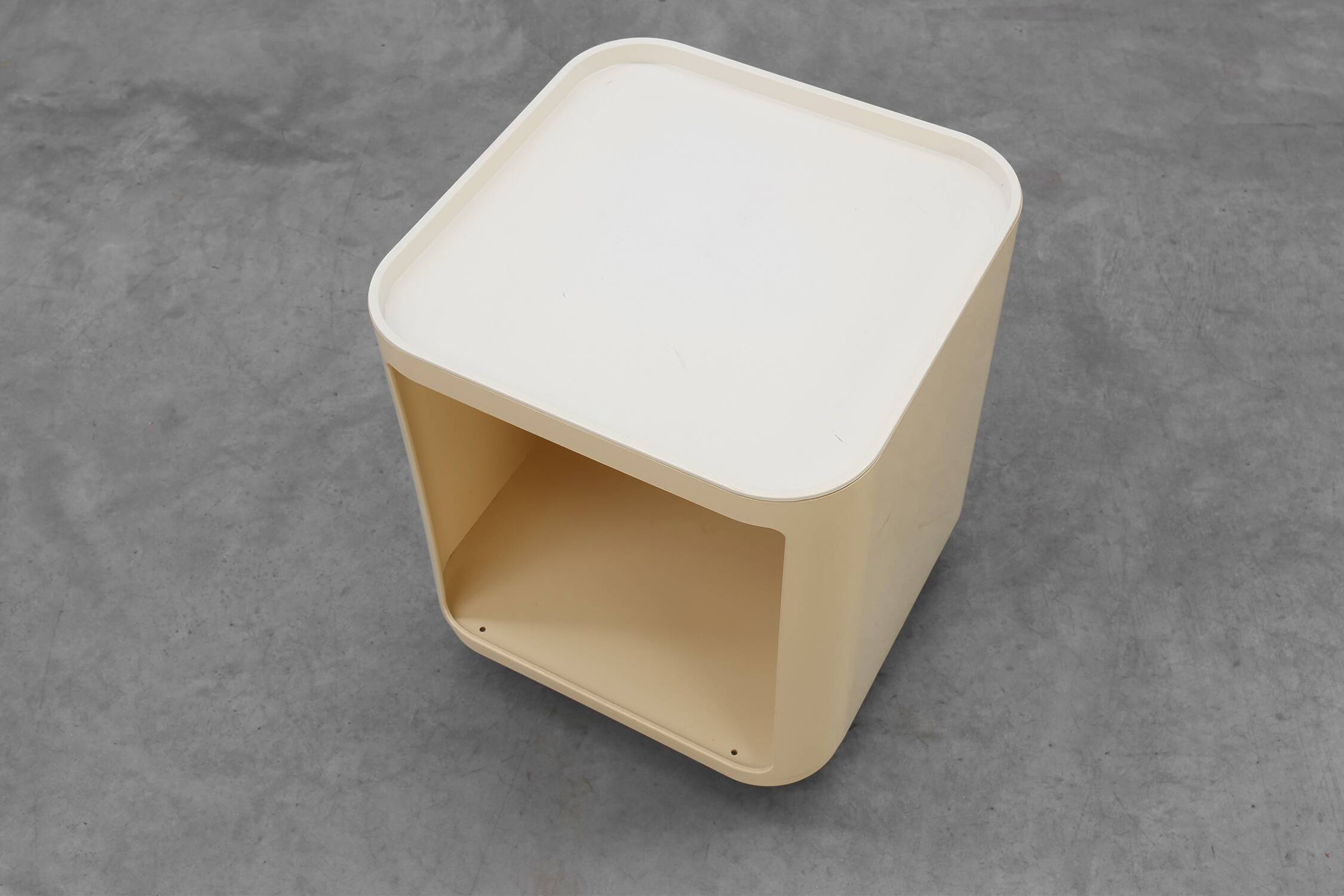 Unité Kartell Componibili modèle 4979 par Anna Castelli Ferrieri, Italie années 1970.