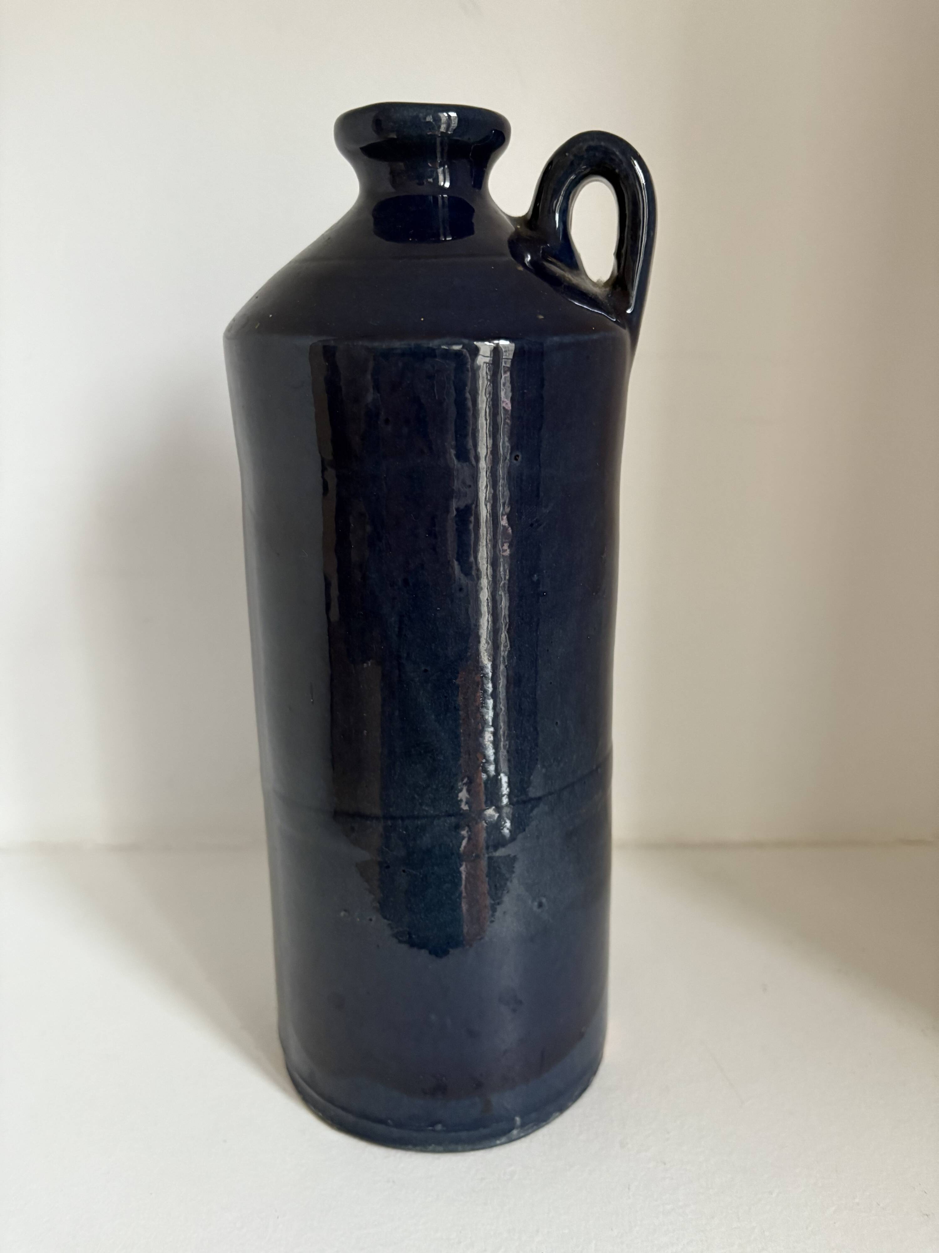 Set of 18 decorative items