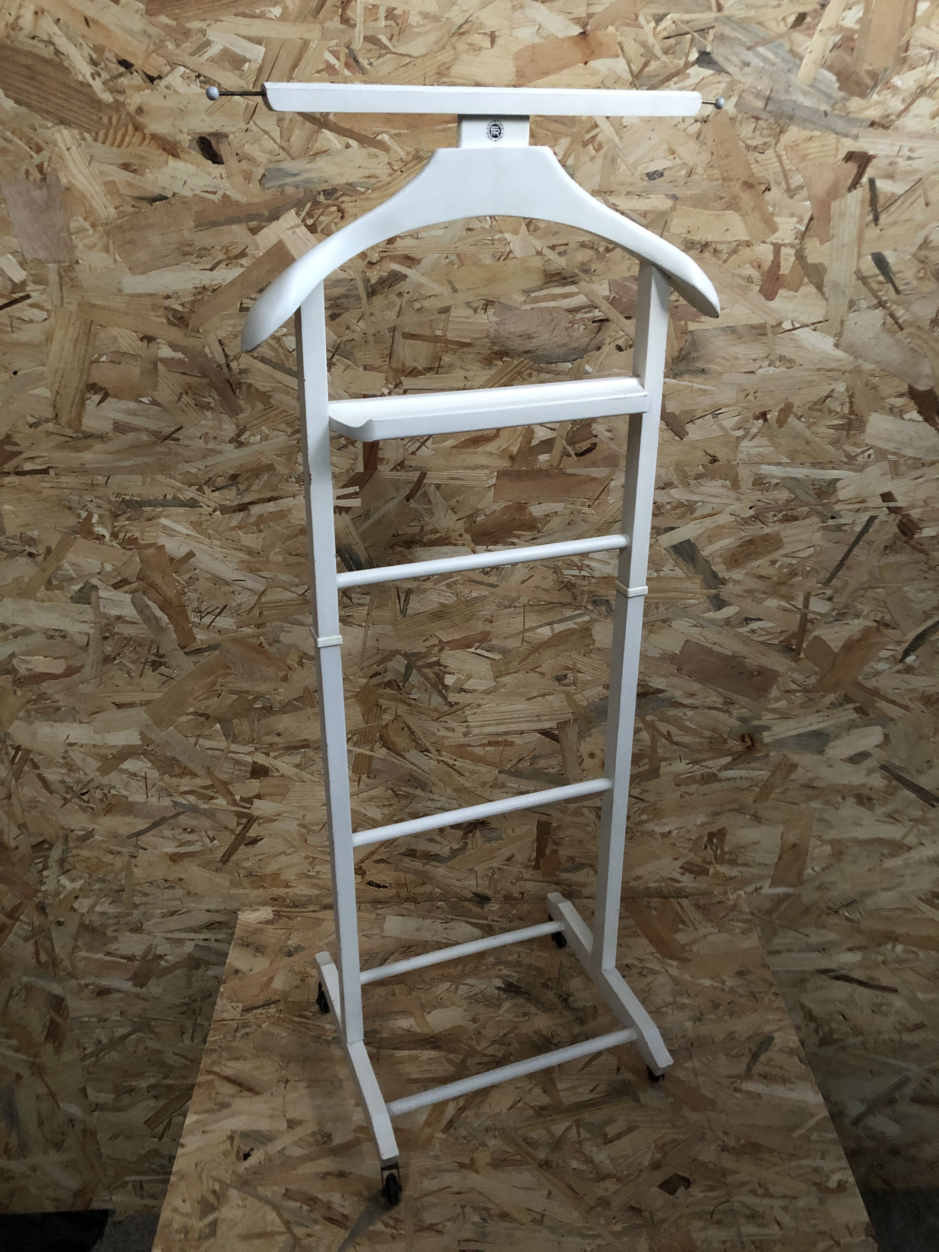 Old Fratelli Reguitti white wood valet made in Italy vintage