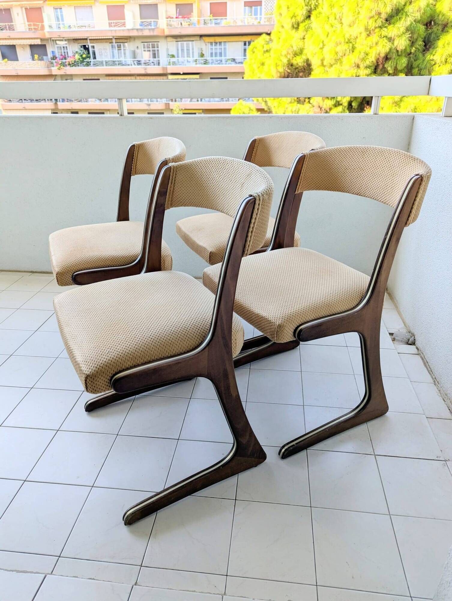 4 chaises Baumann
