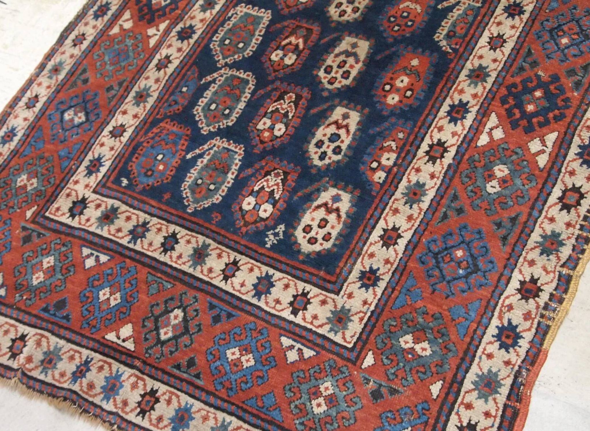 Handmade antique Caucasian Kazak rug 4.1' x 6.3' (125cm x 192cm) 1870s - 1B665