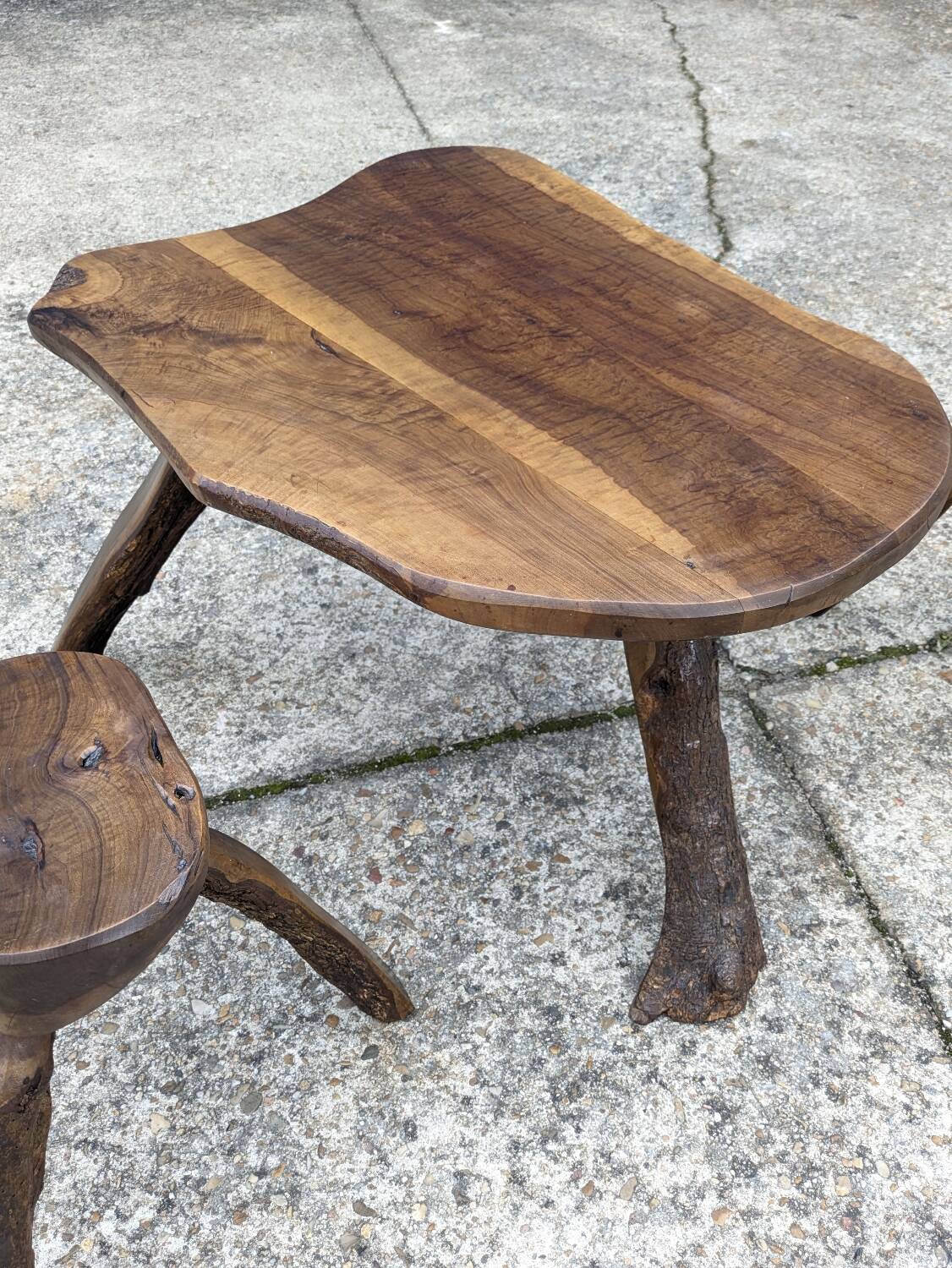 Table basse et deux tabourets brutaliste vintage 1950