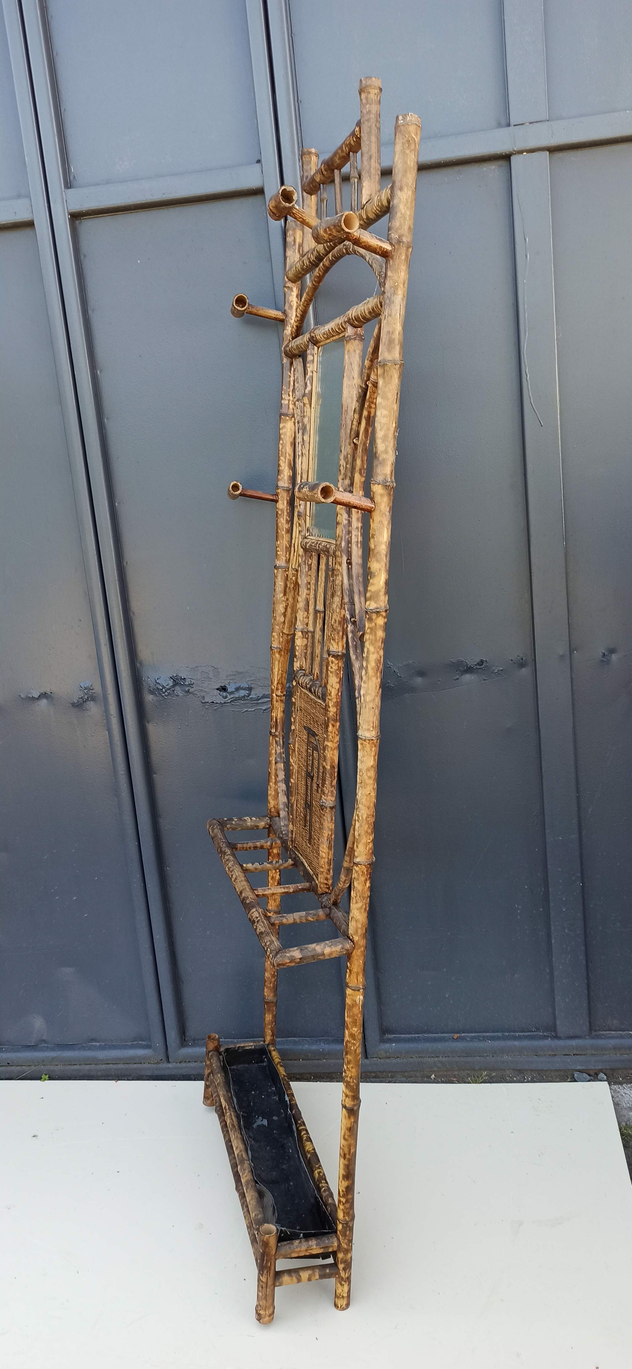 Cloakroom door wall coats bamboo mirror