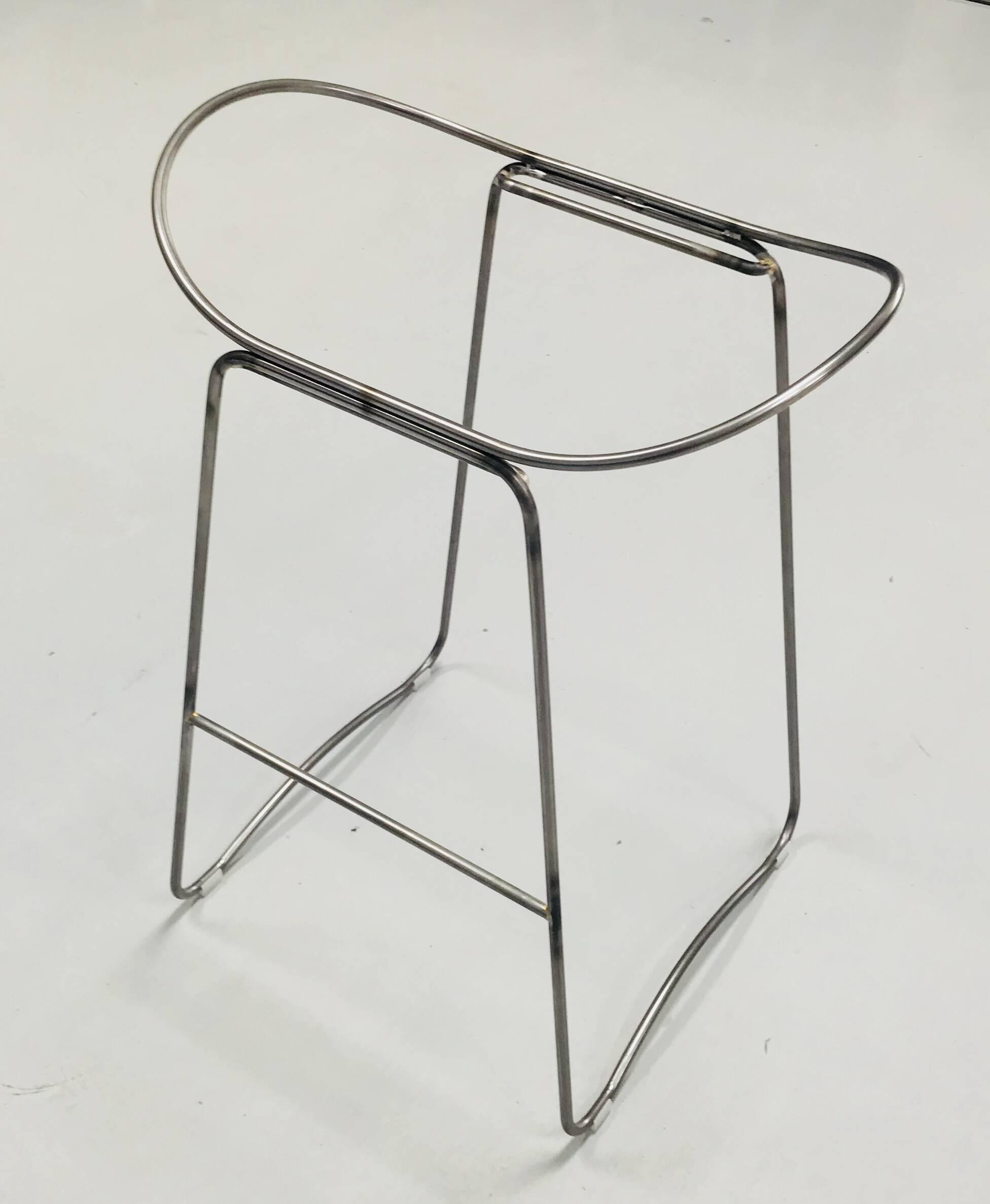 Tabouret de cuisine contemporain Organic Acier noir et cuir bleu marine