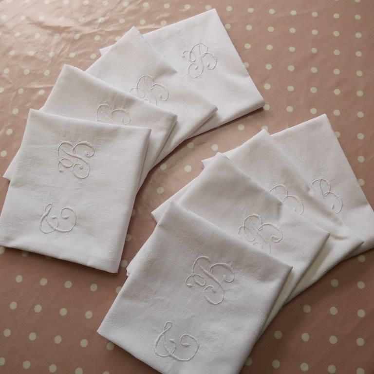 Set of 4 embroidered cotton towels MONOGRAMS TB