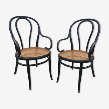 Lot of 2 Thonet chairs