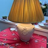 Provençal style lamp with silk shade