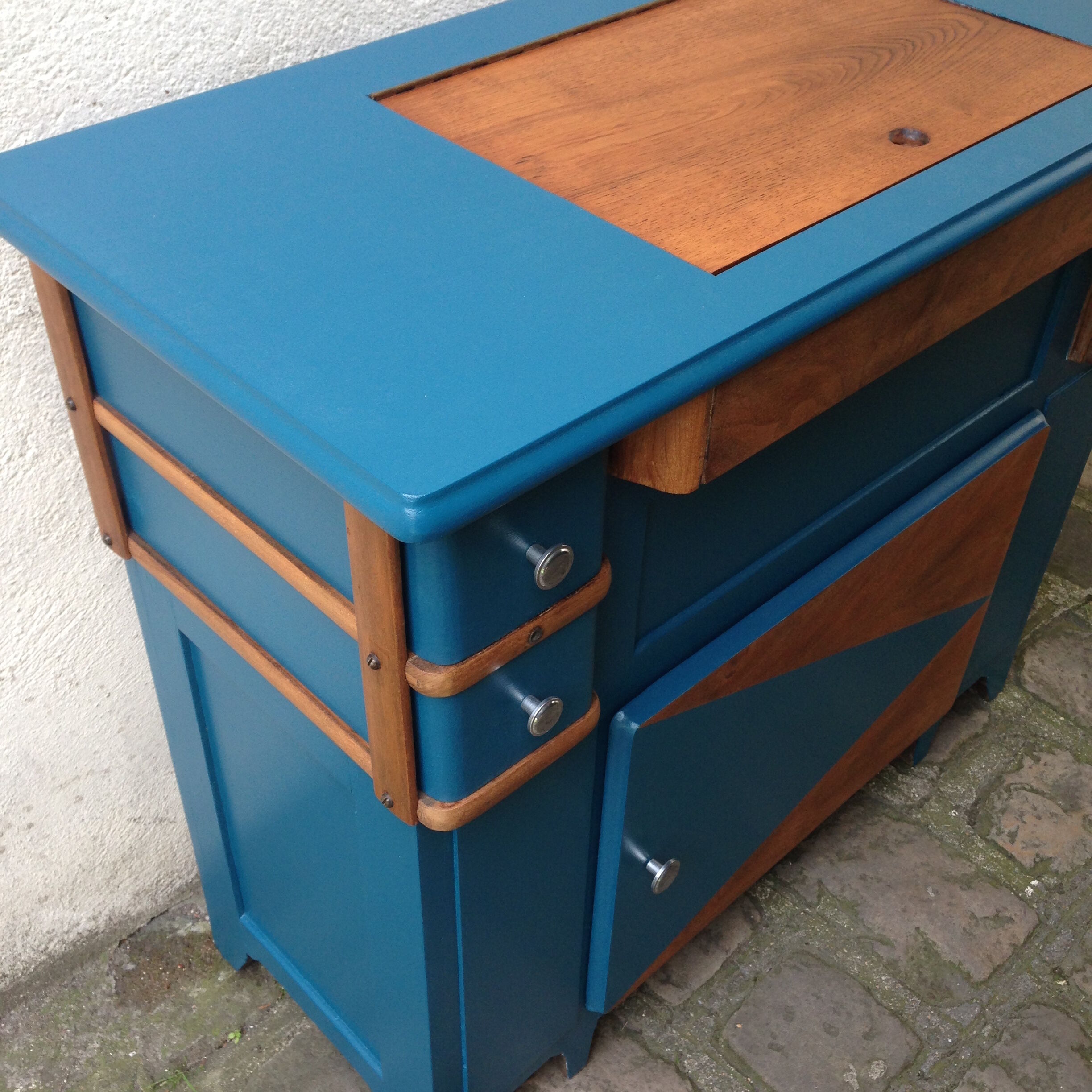 Furniture seamstress