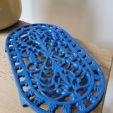Cast iron trivet