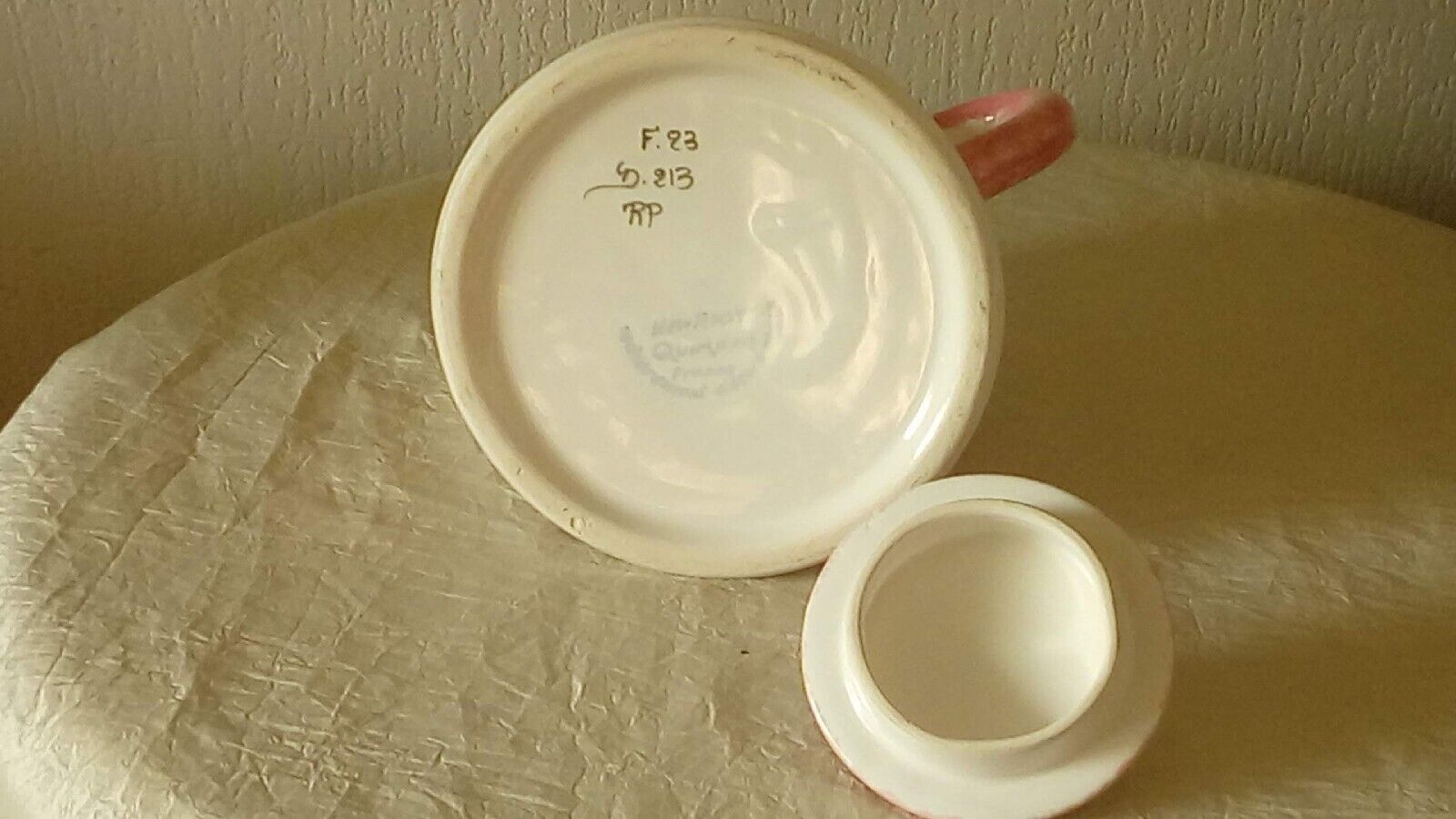 Cafetiere en faience Henriot Quimper rose