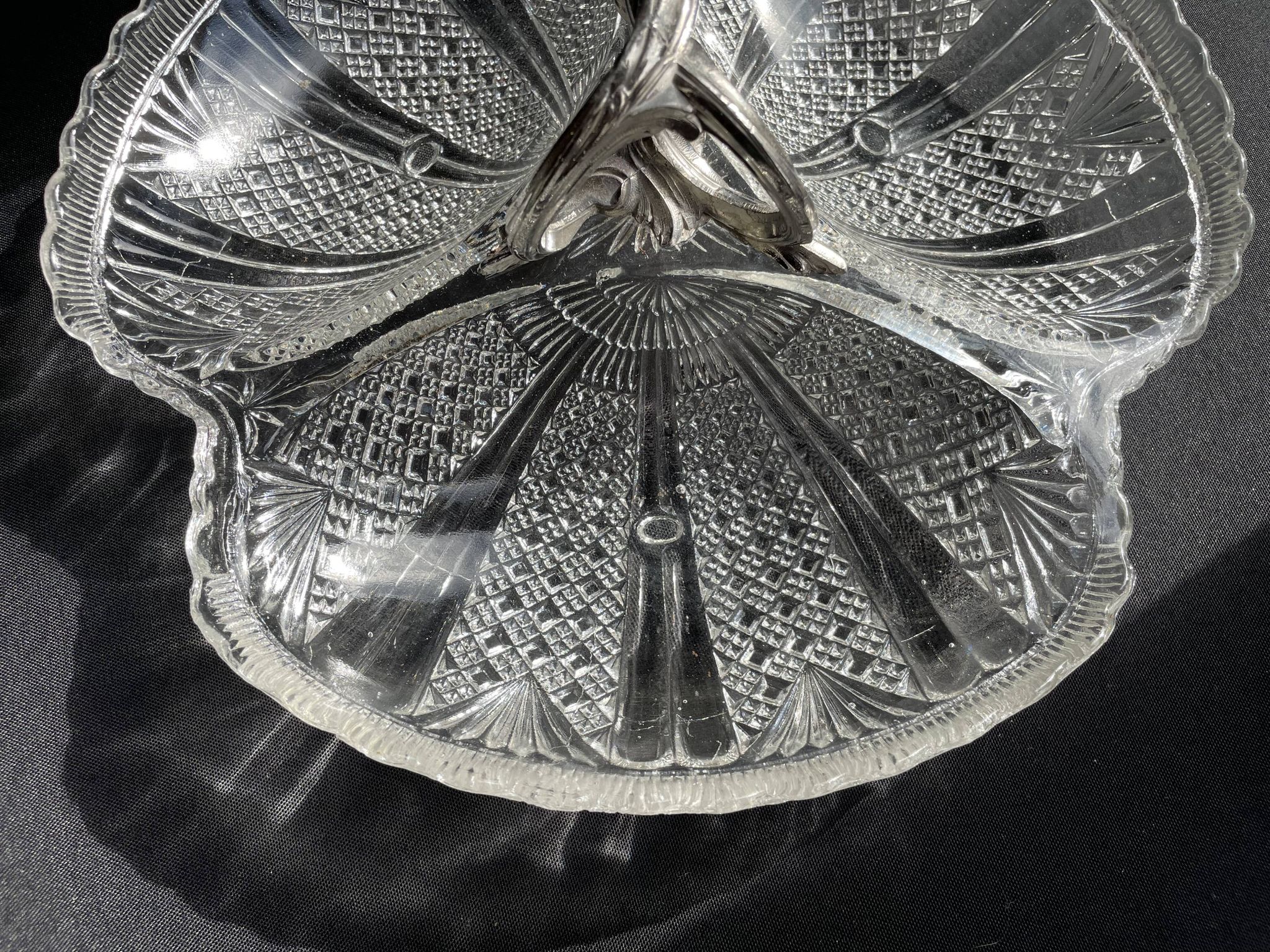 Plat appelé mendiant Art nouveau