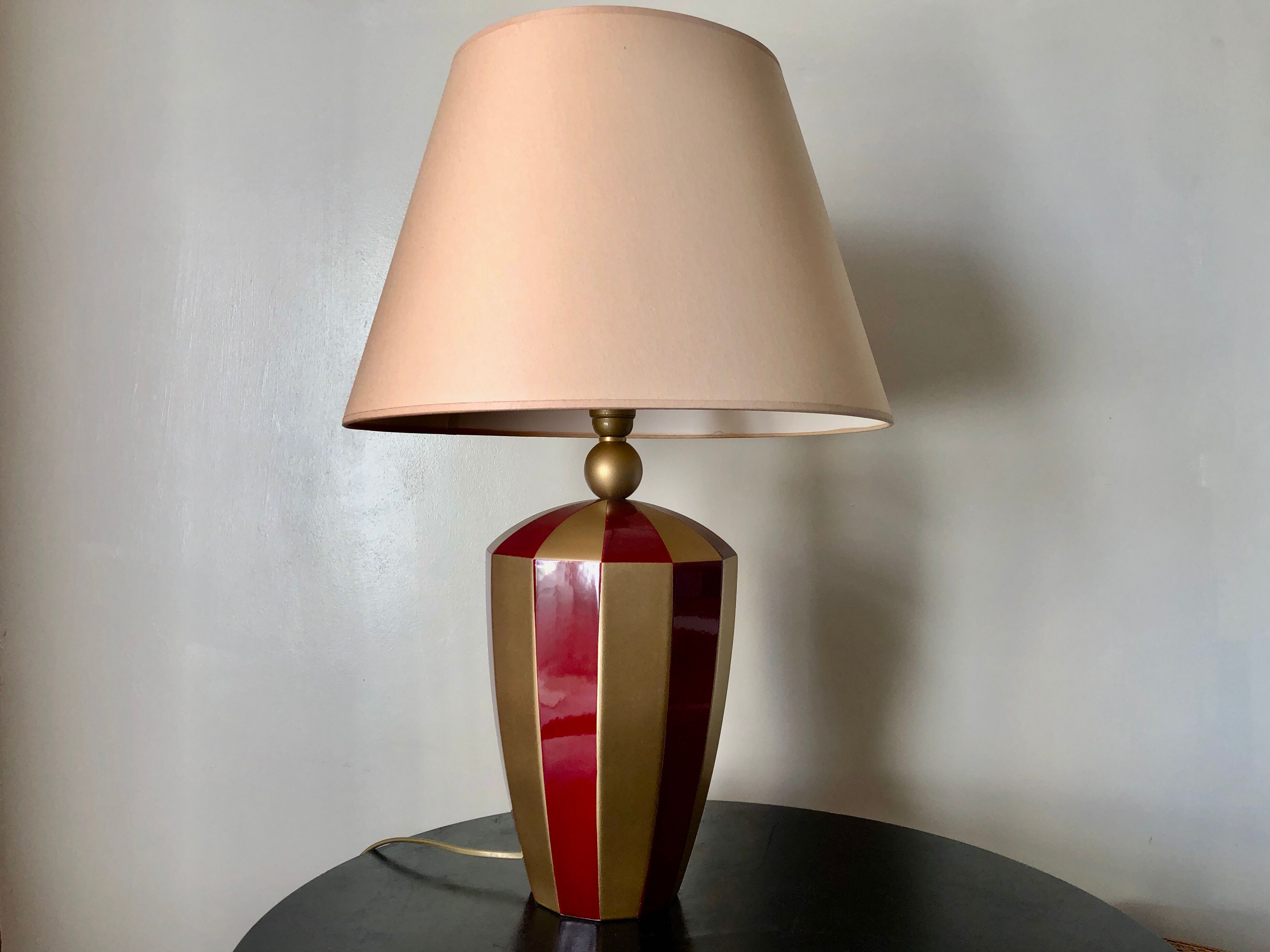 Lamp House The Dolphin red and gold