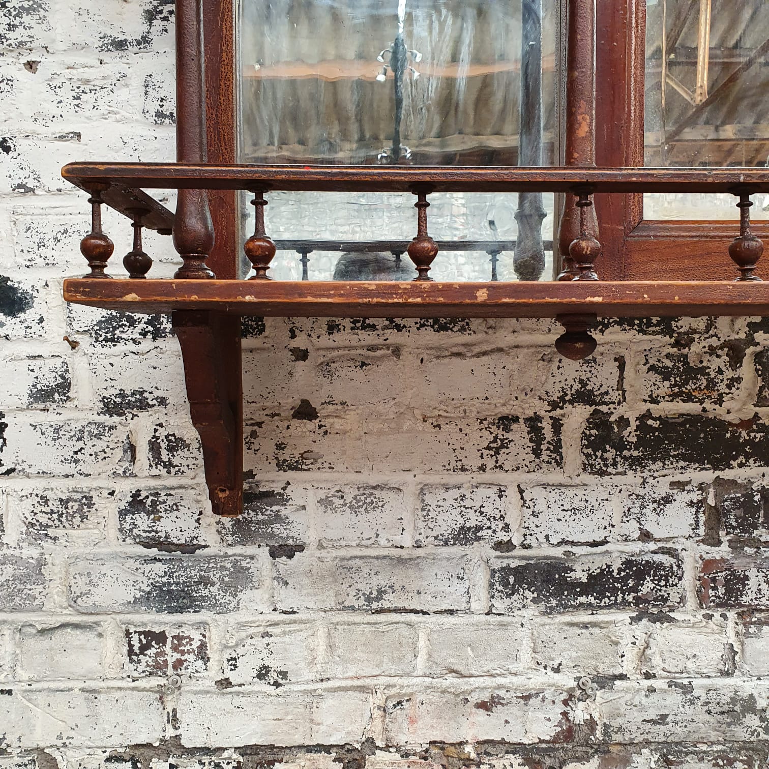 Estaminet rear countertop