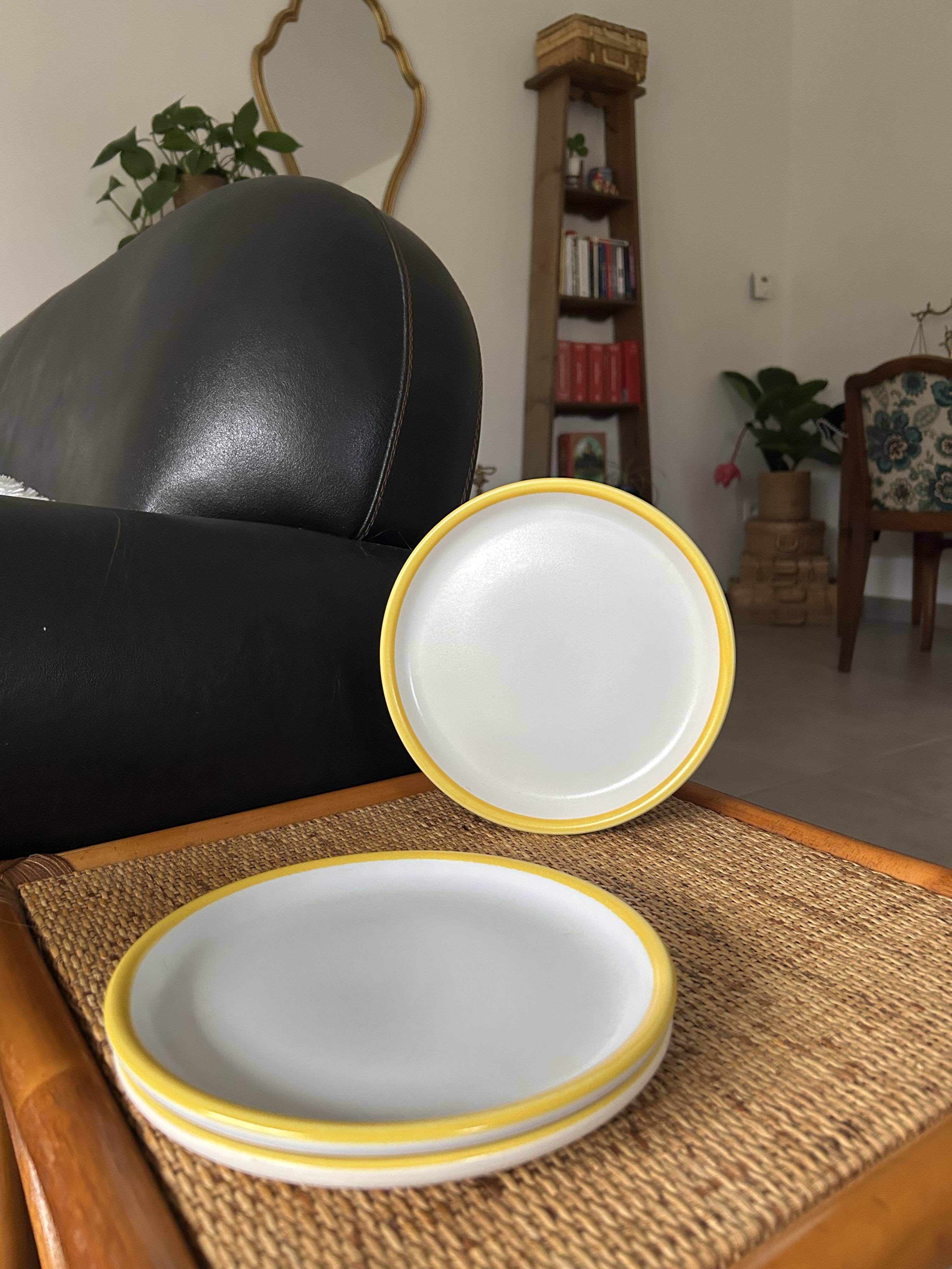 Assiettes vintage Salins les Bains