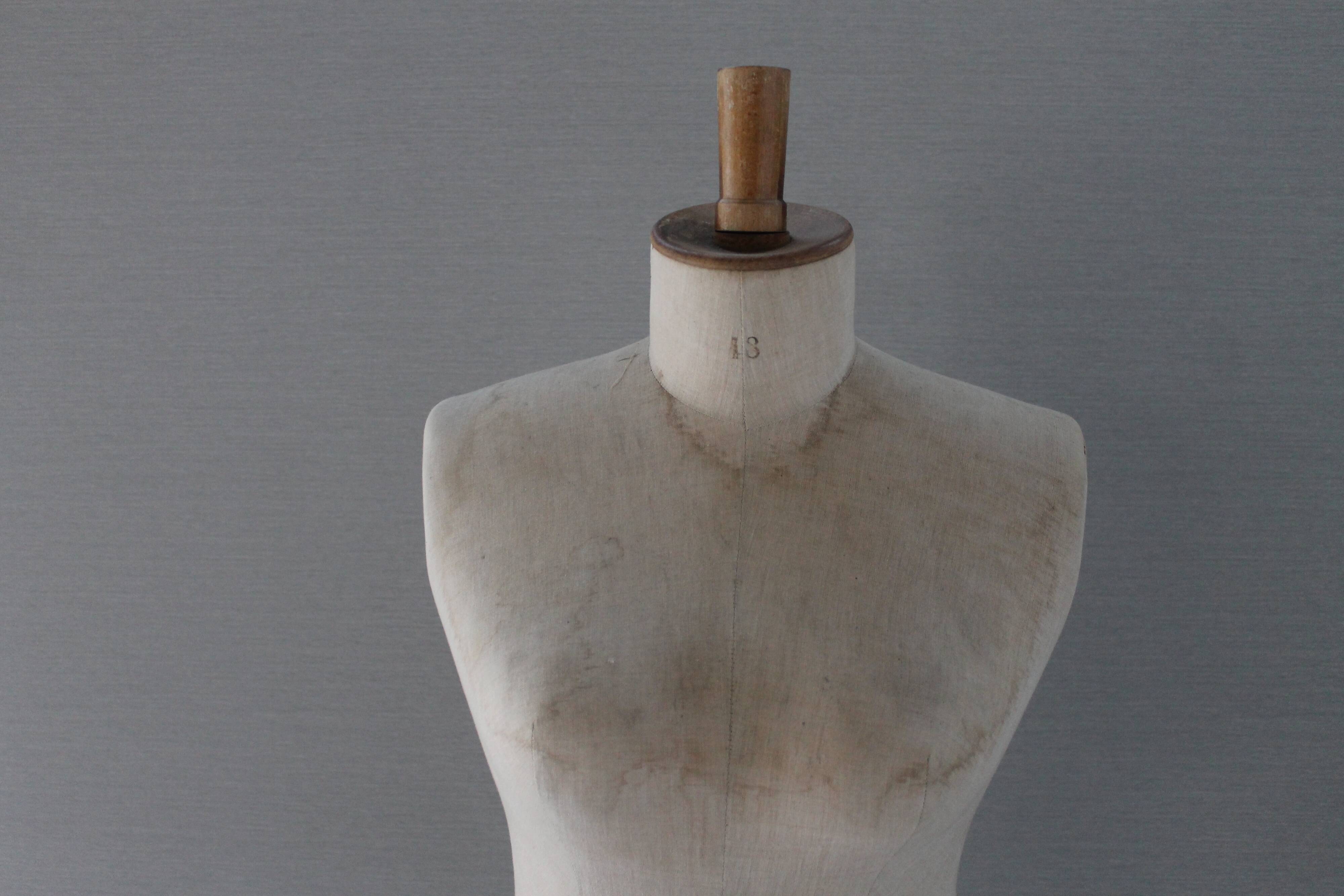 Woman couture mannequin-bust - early 20th century