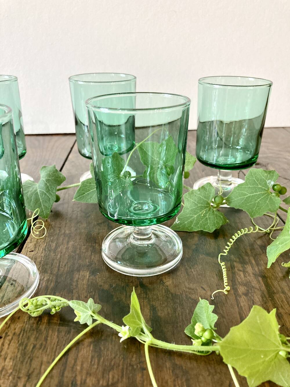6 verres à pied Luminarc, modèle Suède n°5, calice vert