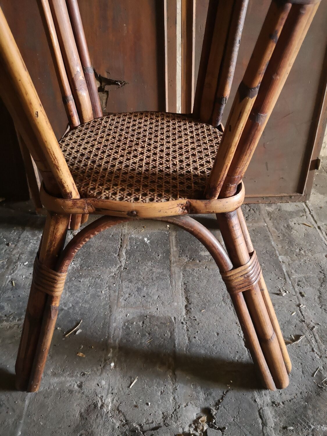 Vintage pedestal table