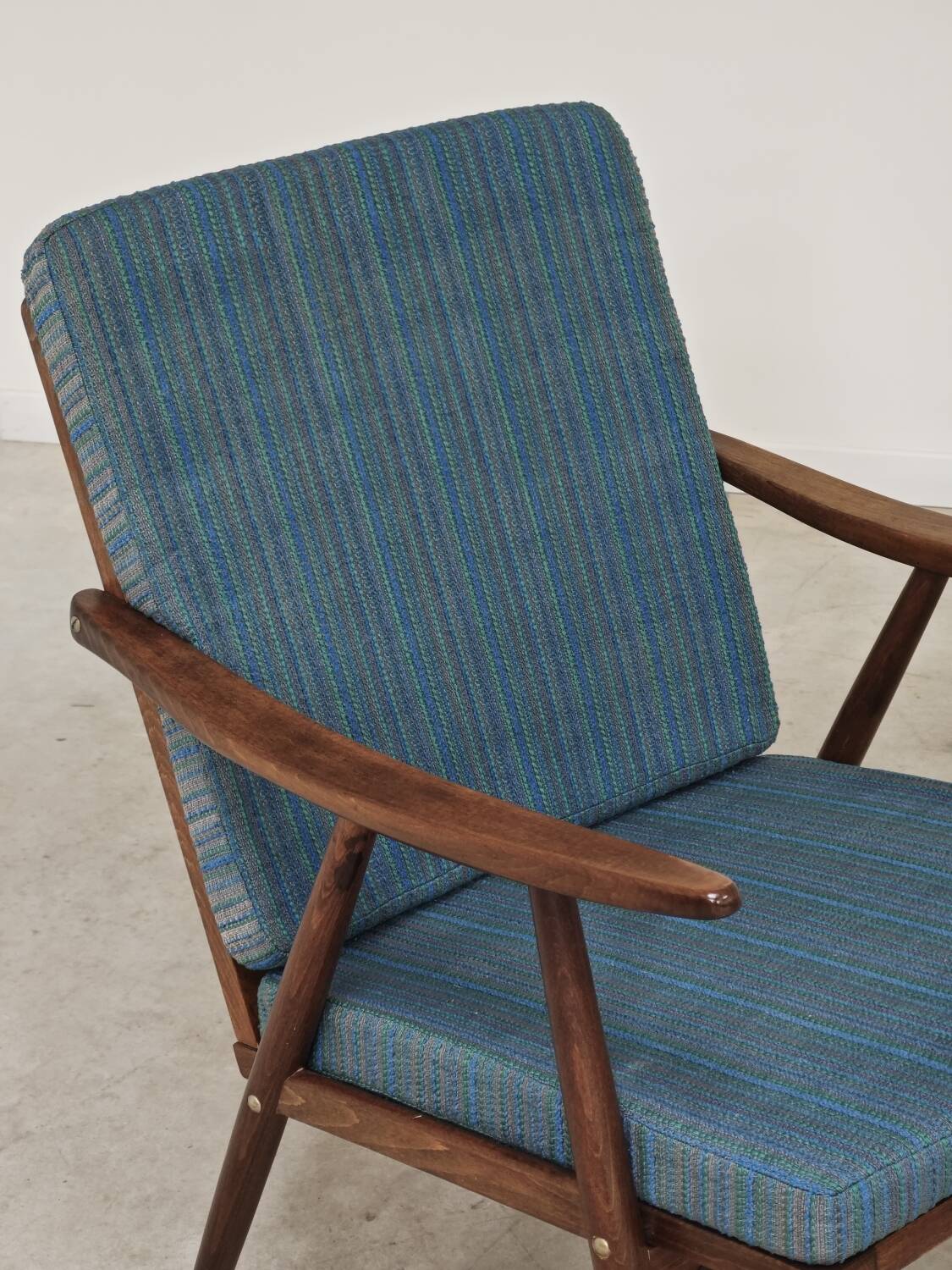 Pair of blue boomerang armchairs by Antonin Suman for Ton (Thonet) 1960