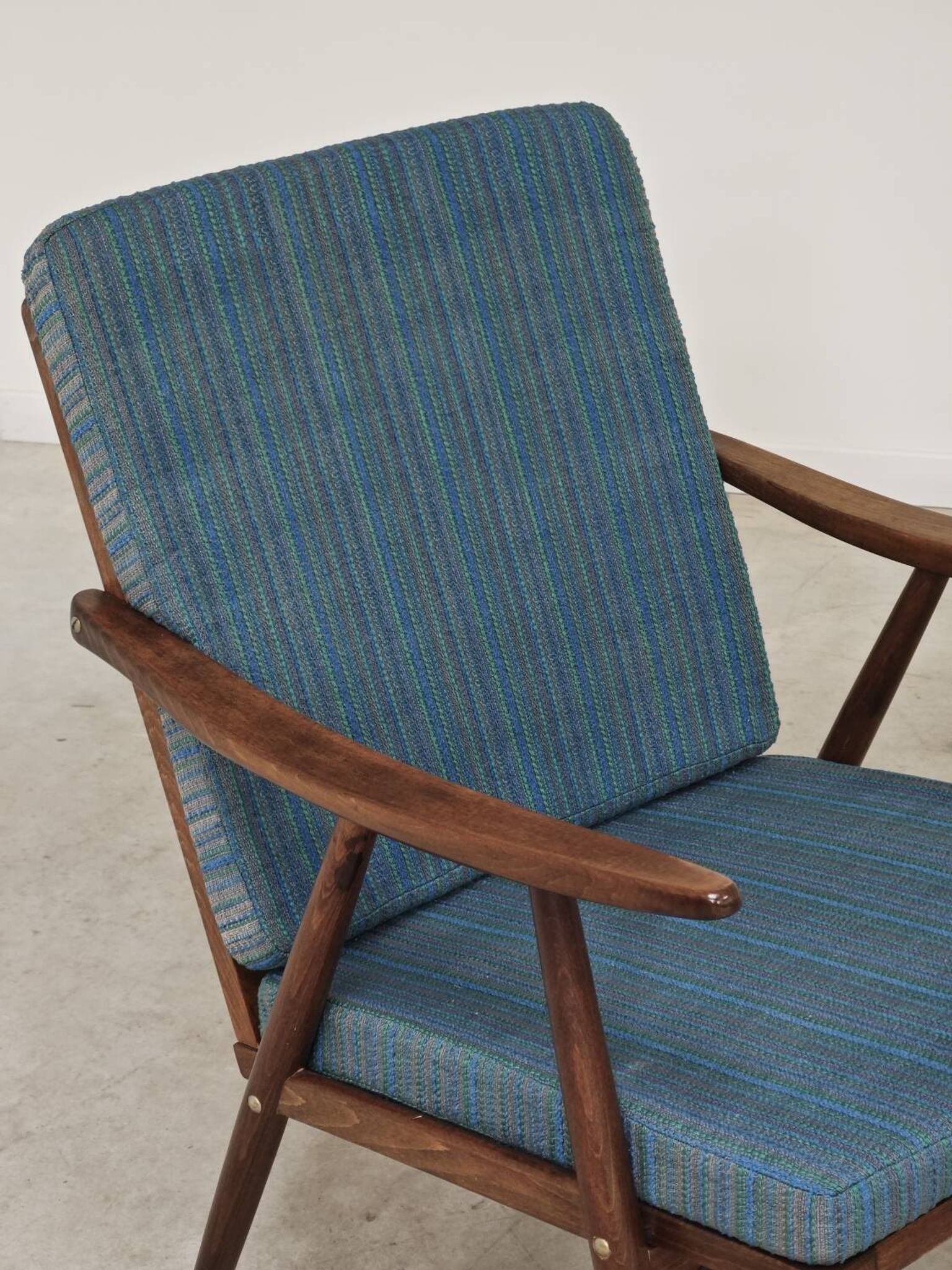 Pair of blue boomerang armchairs by Antonin Suman for Ton (Thonet) 1960
