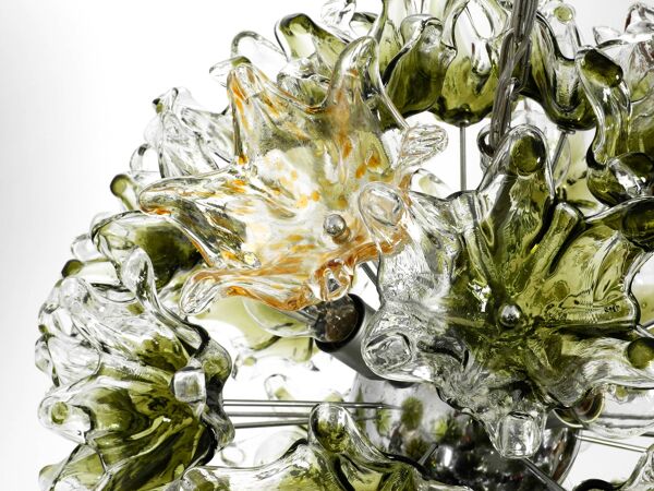 Suspension italienne unique XXL des années 1960 avec des fleurs en verre de Murano par VeArt