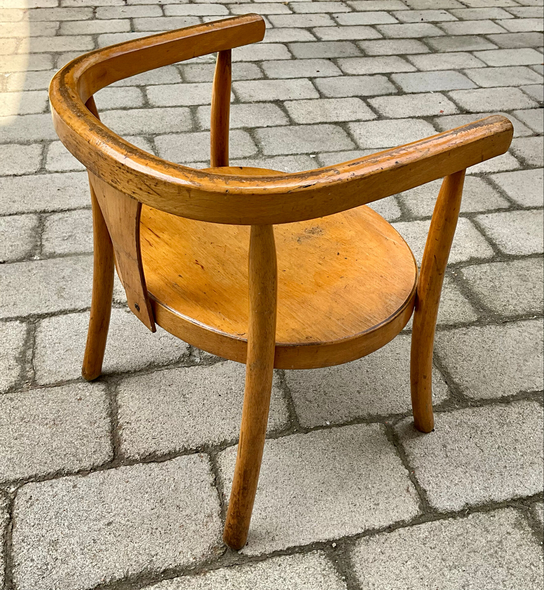 Fauteuil enfant Baumann modèle 392 des années 50