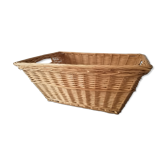 Wicker laundry basket
