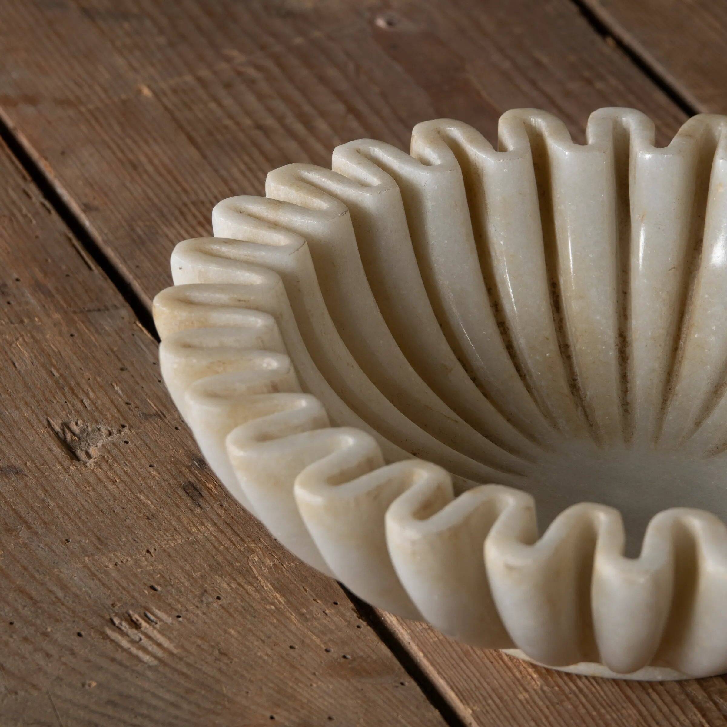Makrana - Carved white marble cup no. 2
