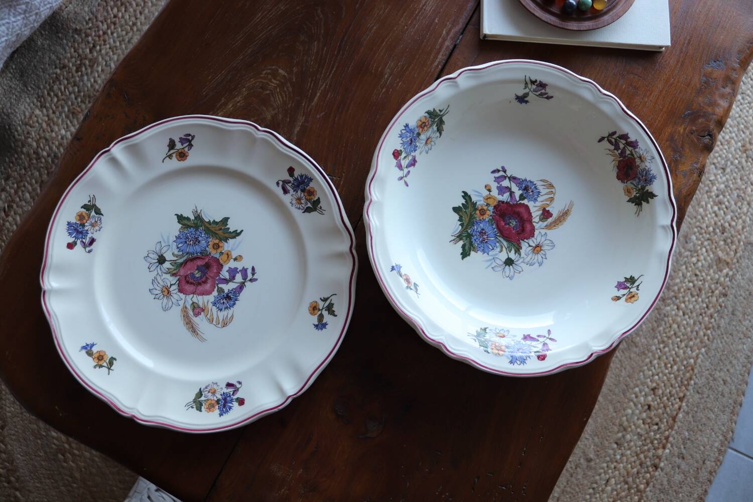 2 large Agreste flowered dishes