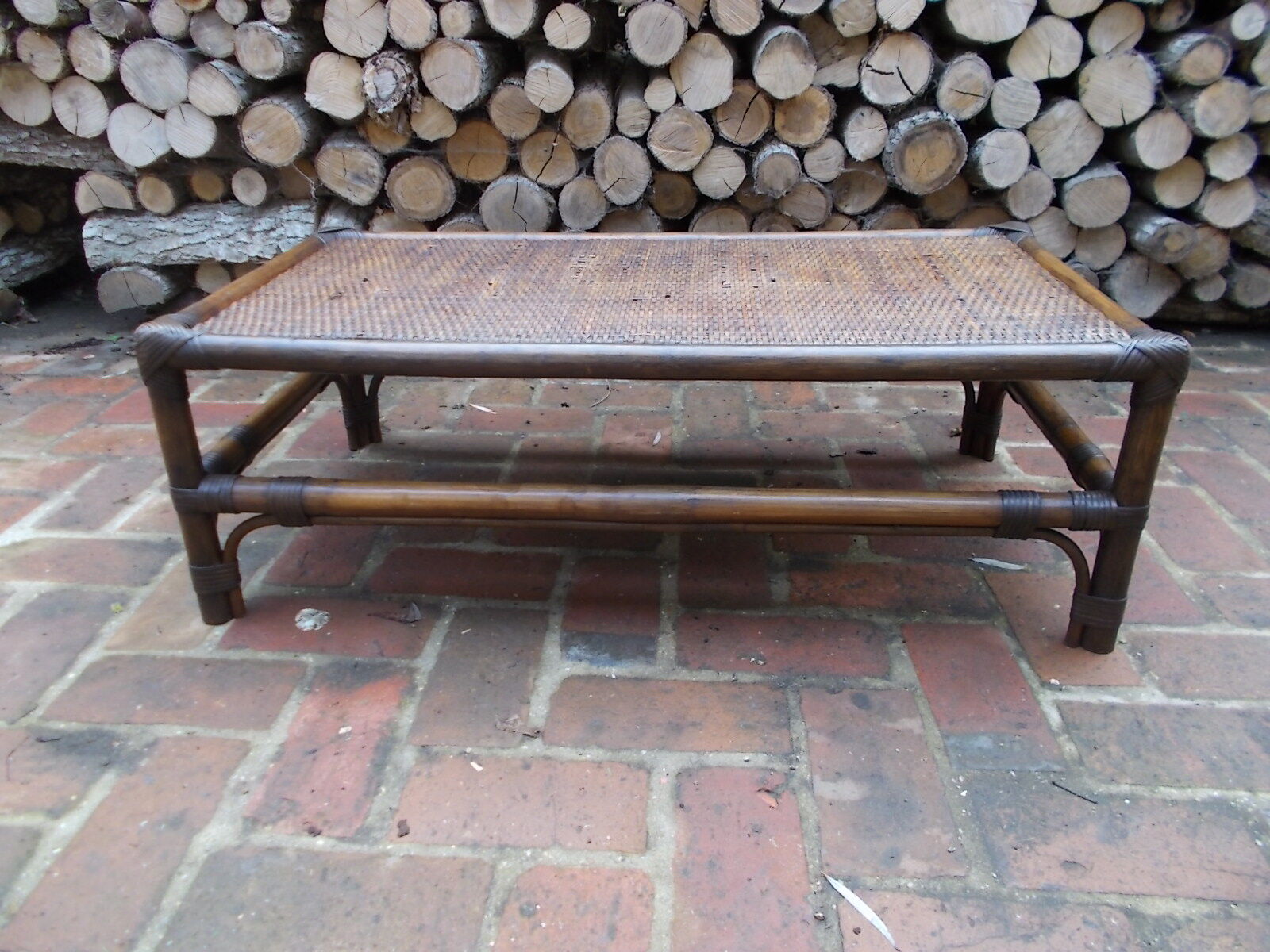 Table basse rotin et cannage