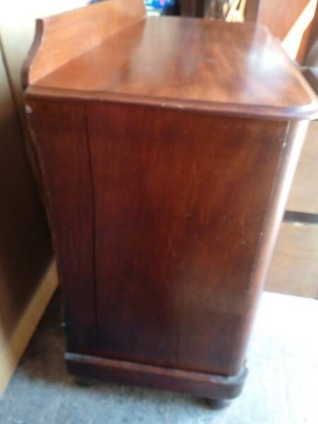 Commode anglaise ancienne vintage