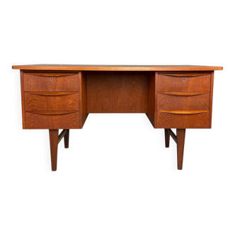 Scandinavian modern teak desk with backside book shelving, 1960, Denmark