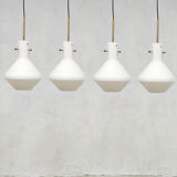 Suspension vintage moderniste suédoise verre opalin