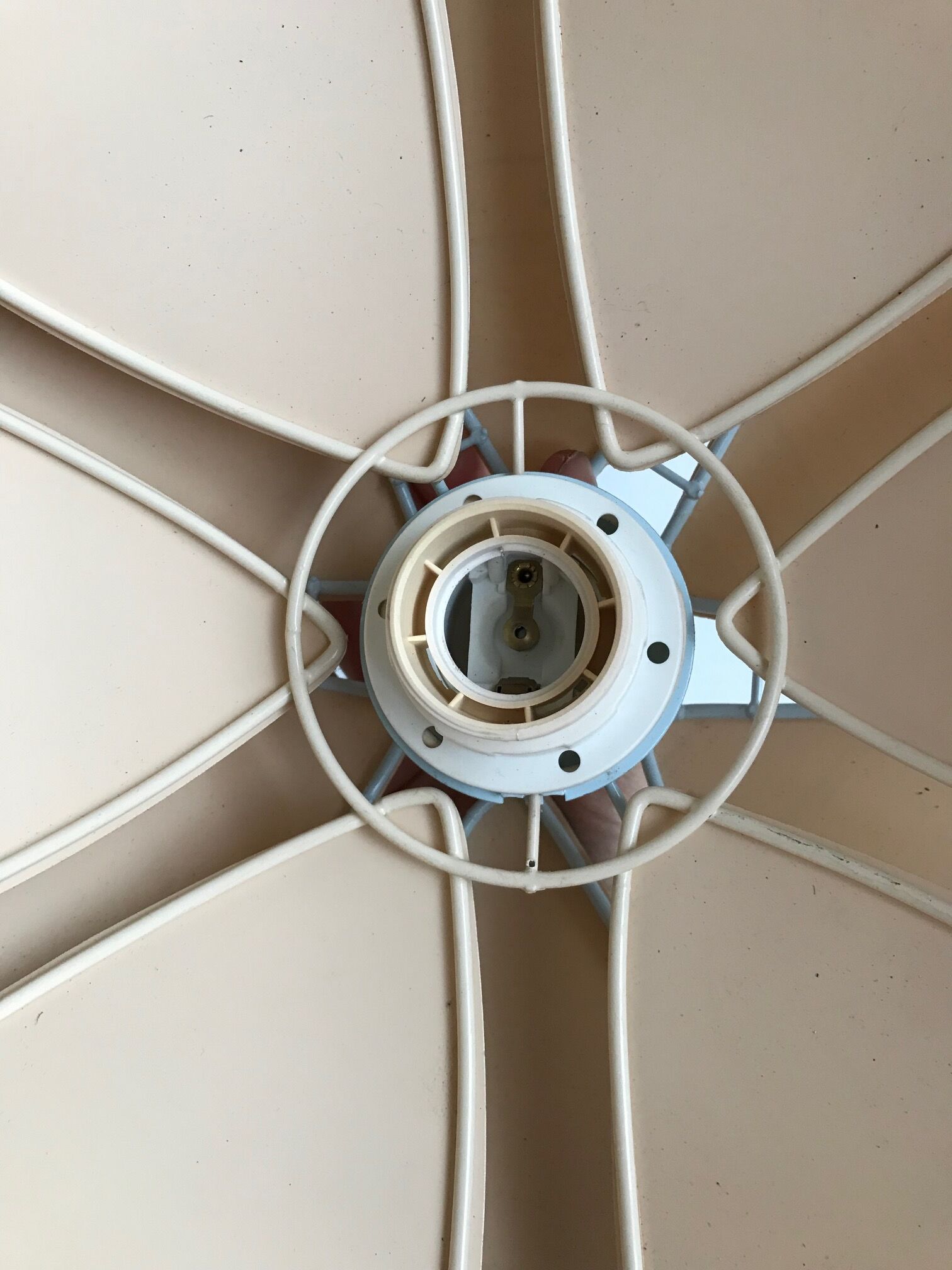 Suspension flower of the 1980s