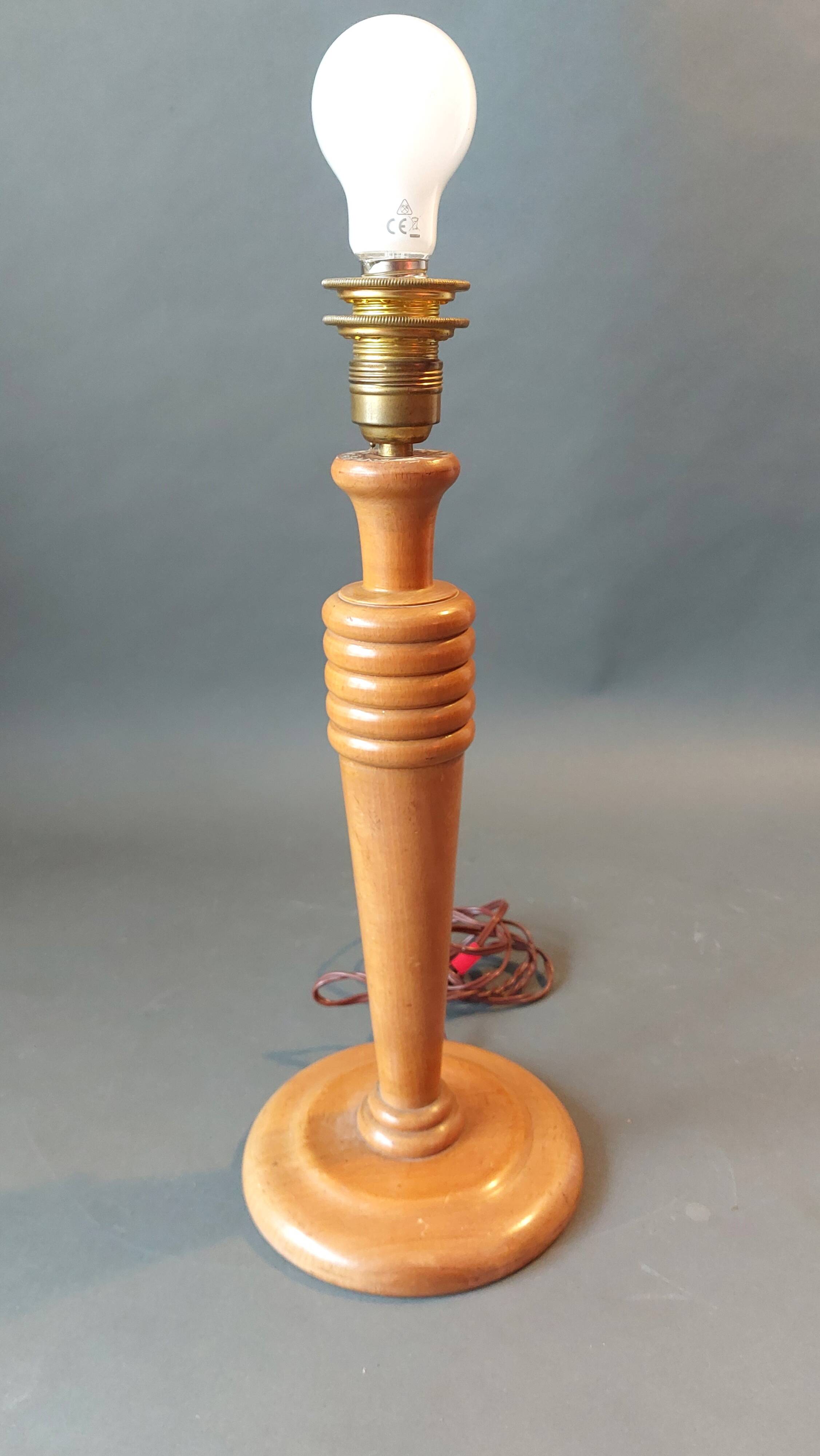 Art Deco turned wooden lamp base.