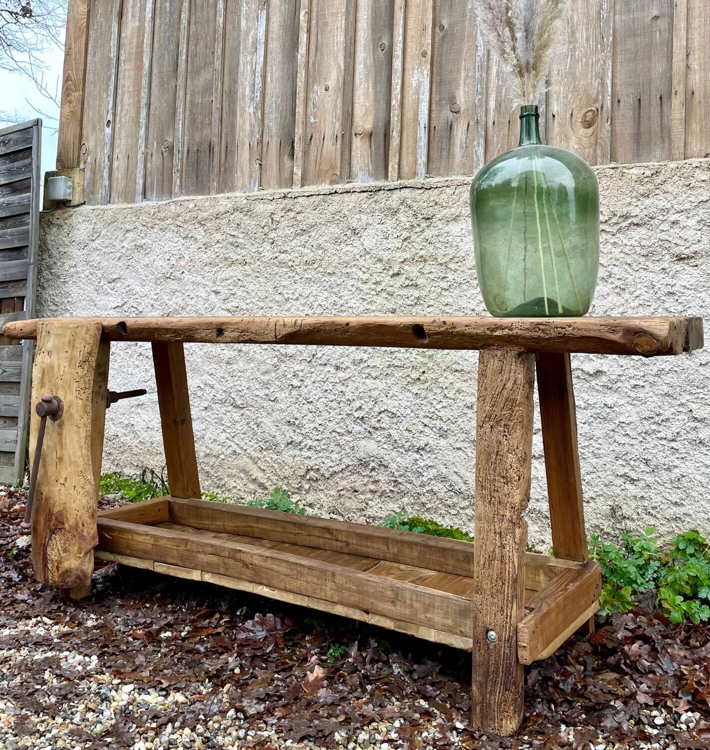 Carpenter's workbench