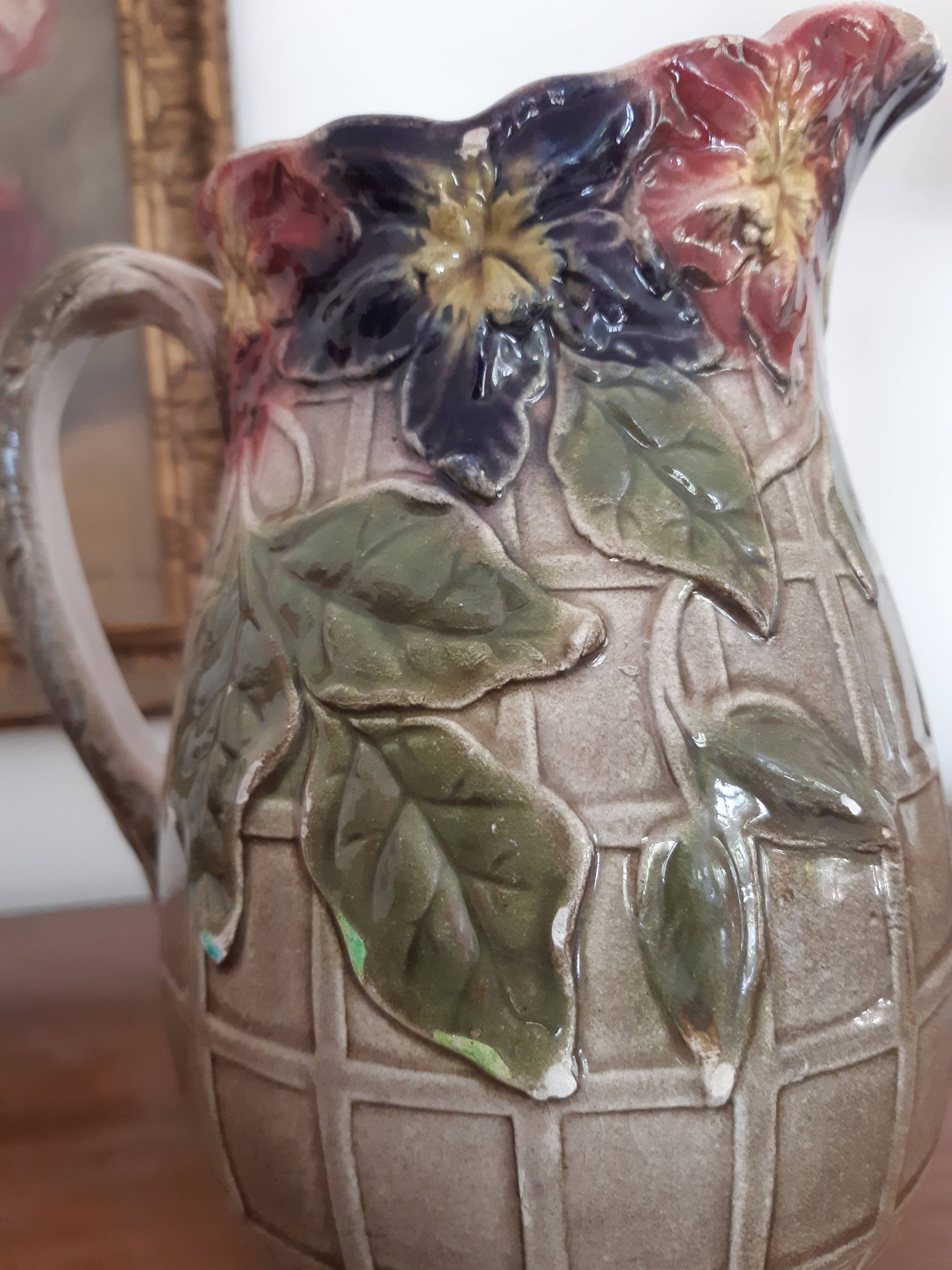 Pitcher dabbling