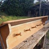 Wall coat rack