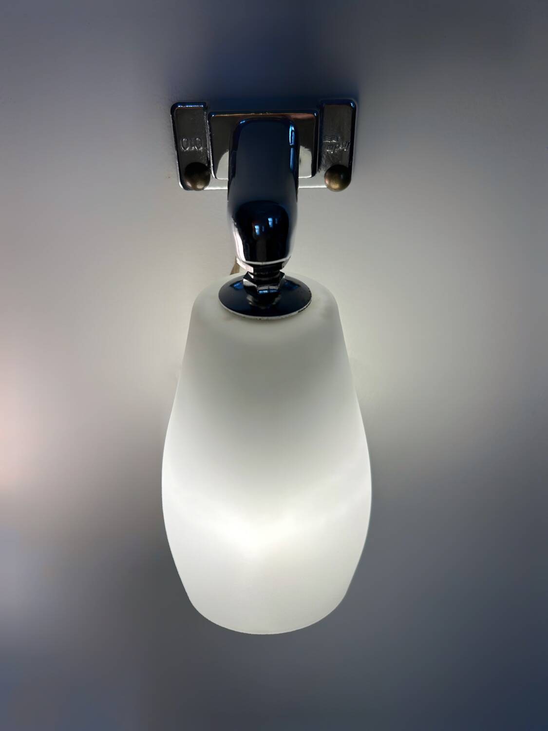 INDA 70s design opaline wall lights (X2)