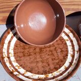 8 cups and saucers Digoin