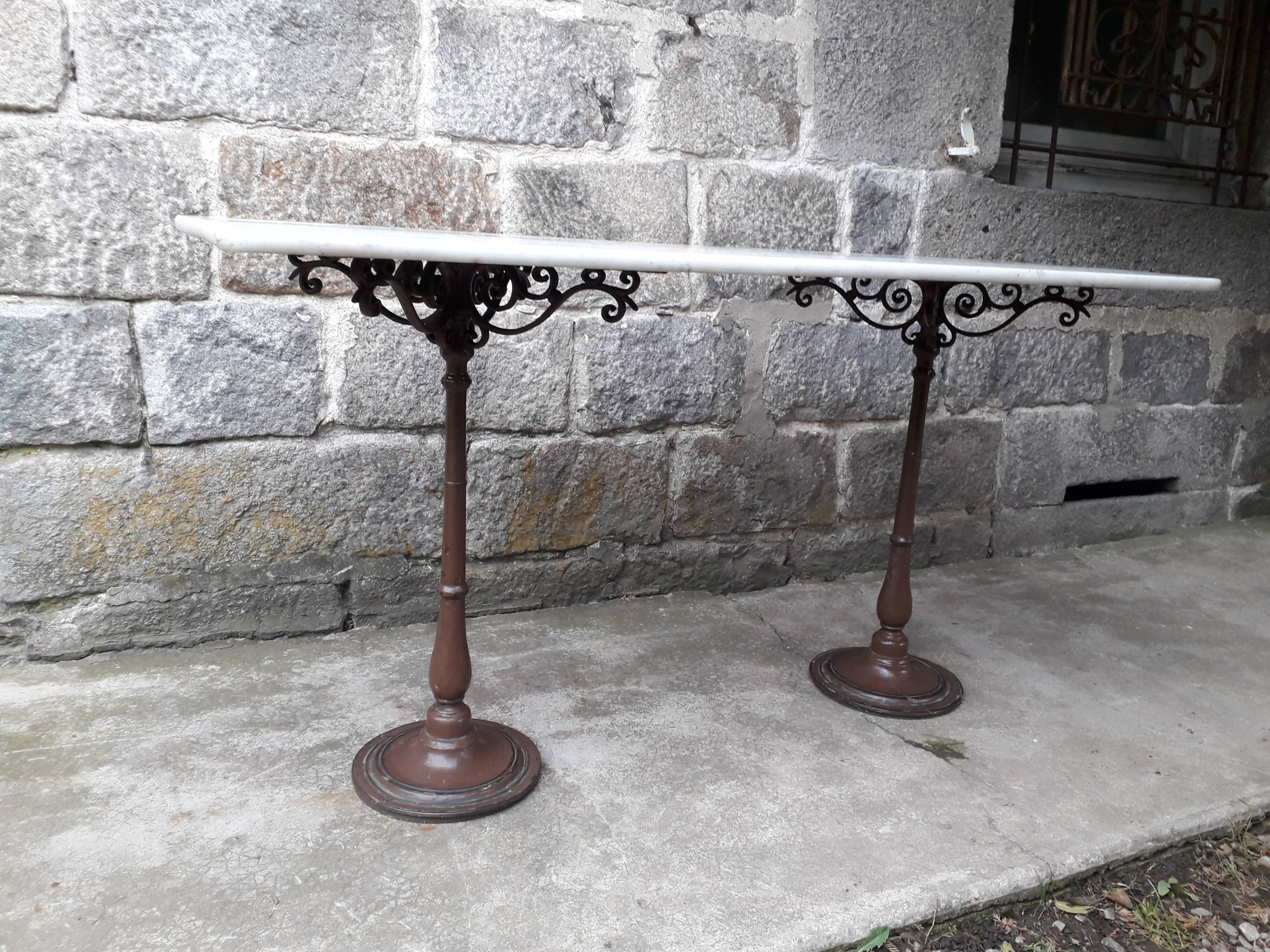 Bistro table marble top 145.5 cm