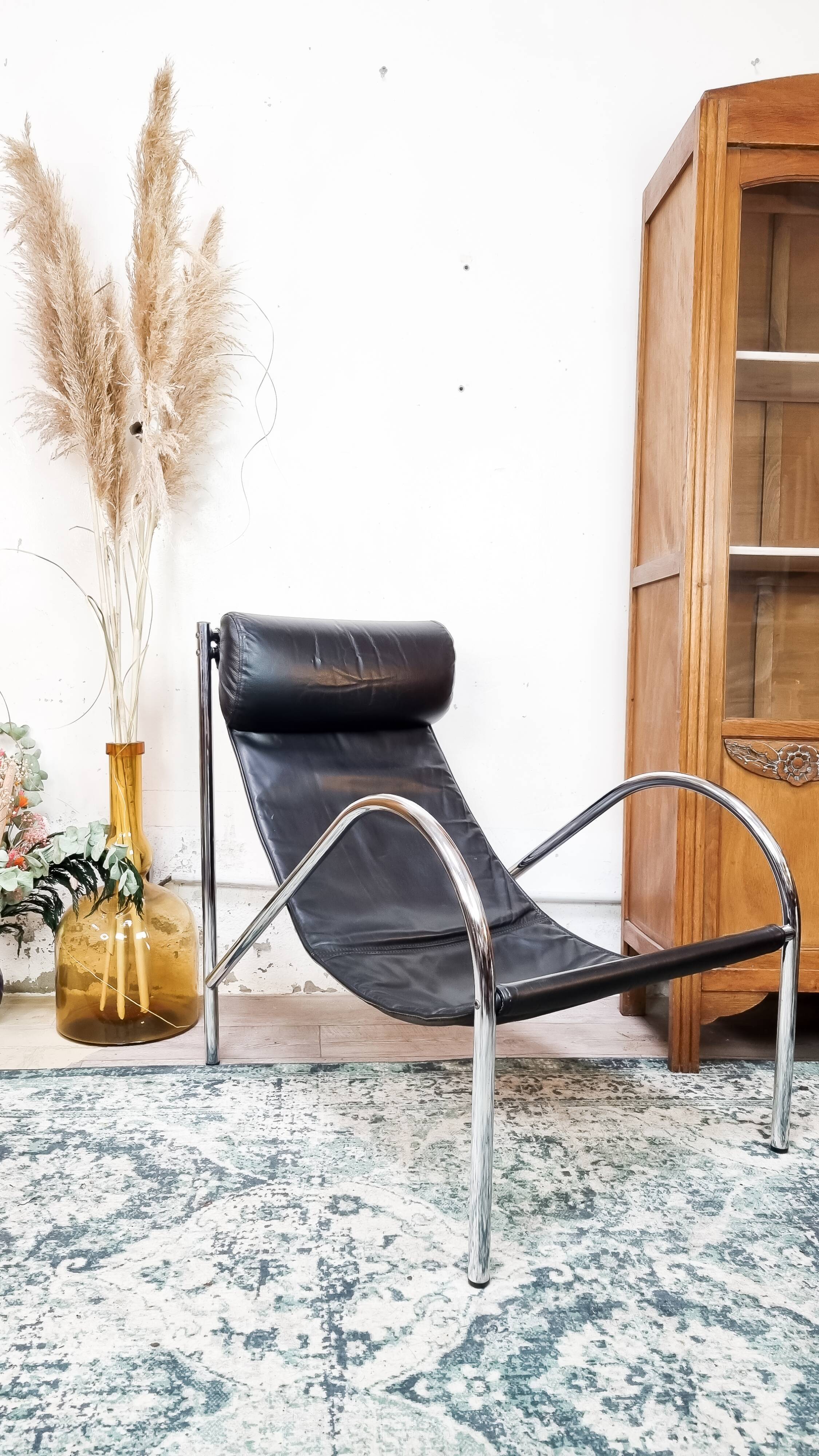 Armchair "OMEGA" 1985 in black leather