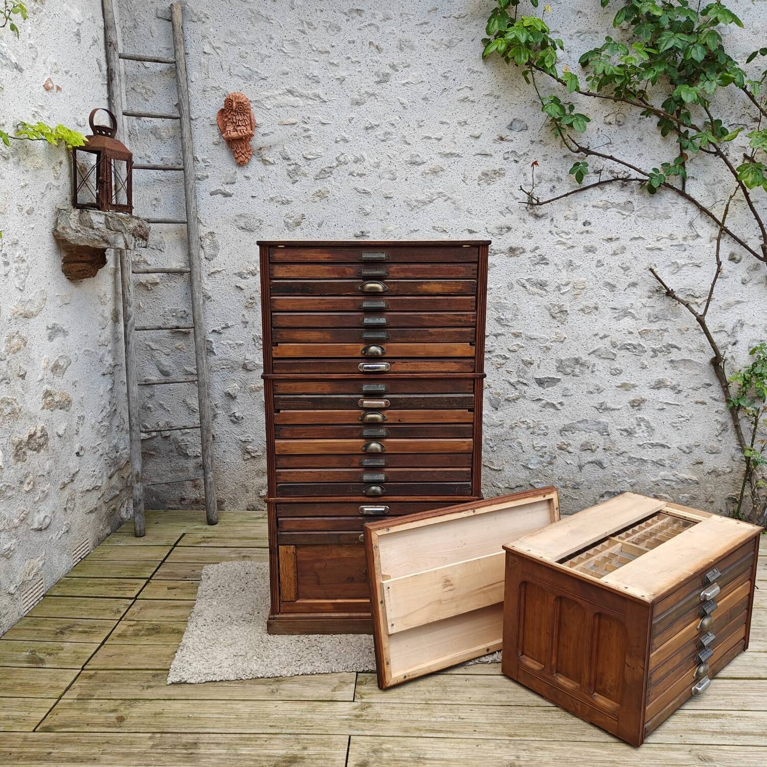 Typographer's trade furniture