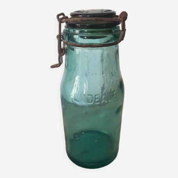 Glass jar