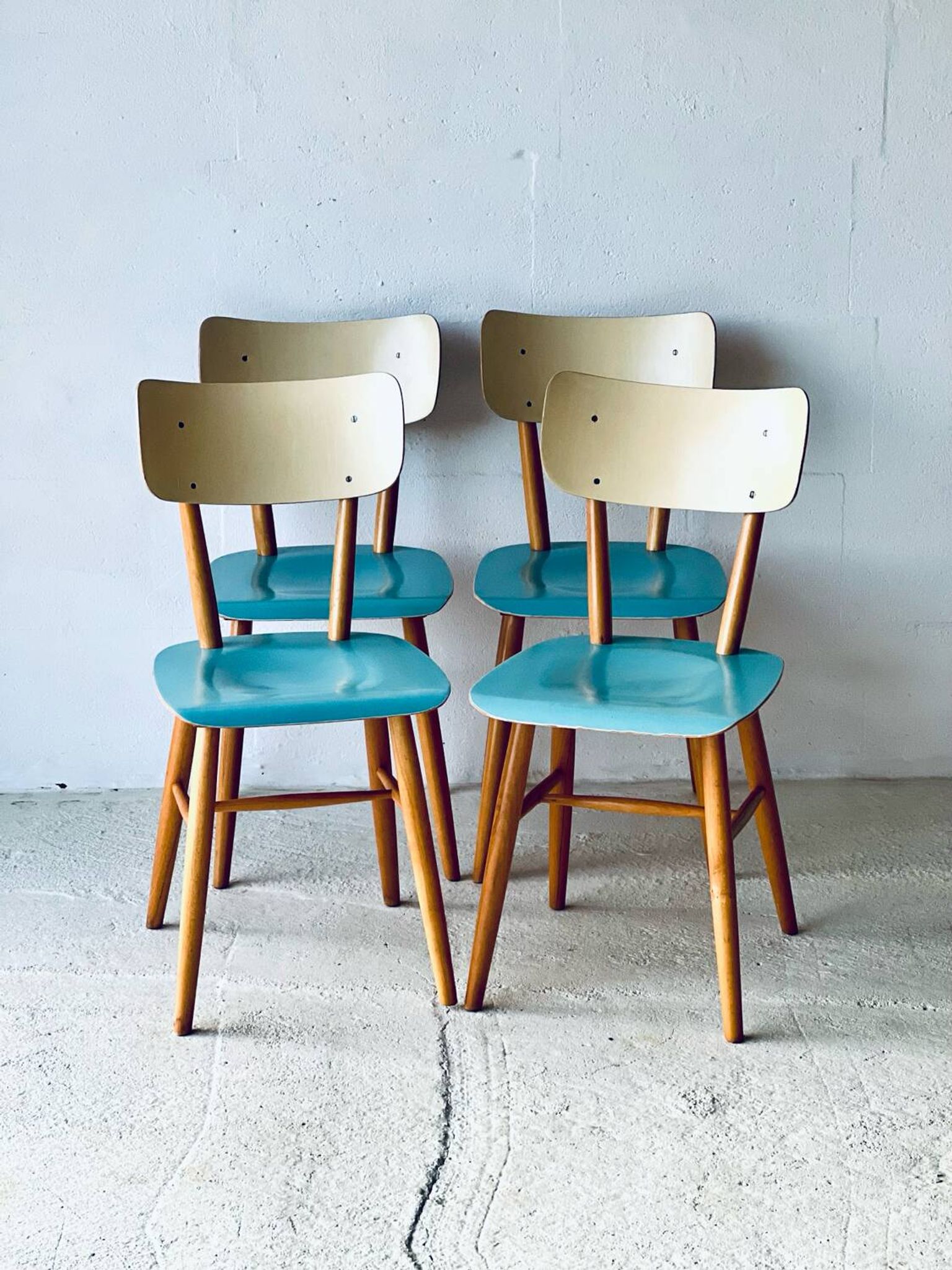 Chaises Birtro de Ton, années 1960.